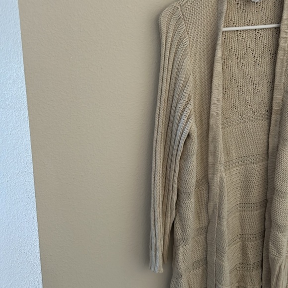 Neutral Chico’s cardigan - Picture 3 of 6